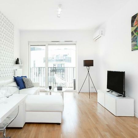 A&D Apartment By Noclegi Renters Varsovie Extérieur photo
