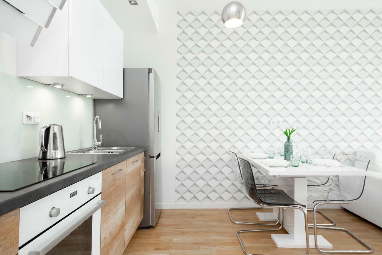 A&D Apartment By Noclegi Renters Varsovie Extérieur photo